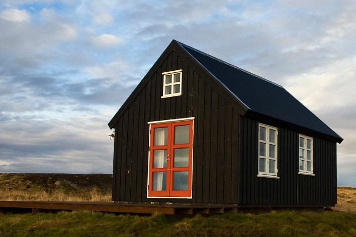 retreat from society and relax in these idyllic cabins around the world wand 10