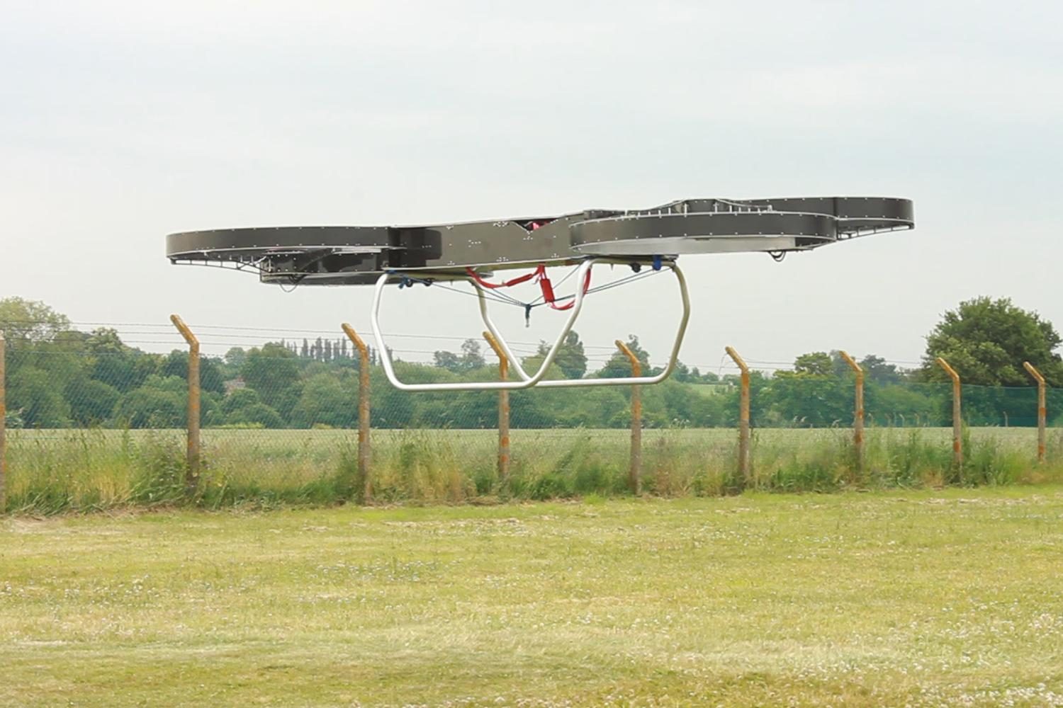 www digitaltrends comcool techu s department of defense soldiers flying hoverbikes hoverbike kickstarter chris malloy 2