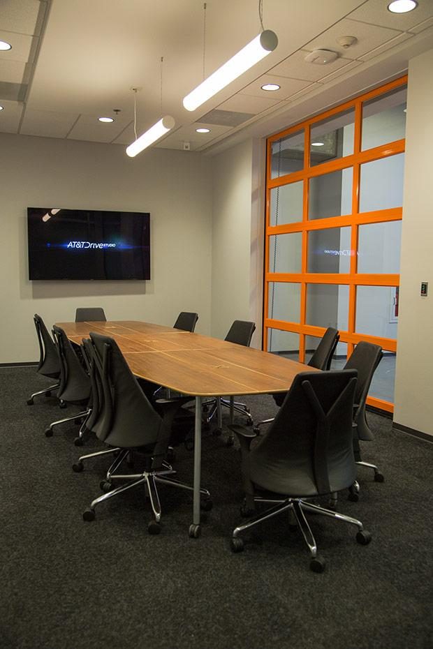 inside atts atlanta drive studio where cars get smarter 1v6b4696