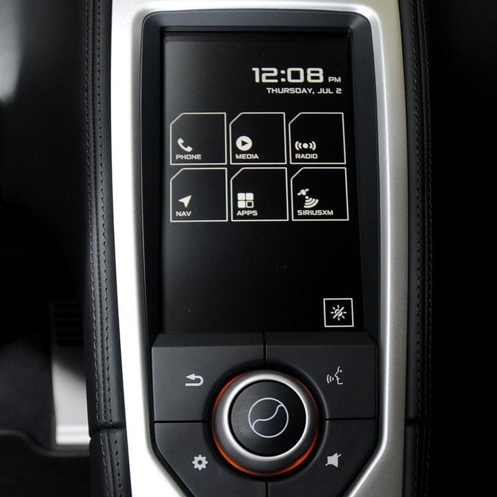 2015 McLaren 650S screen navigation