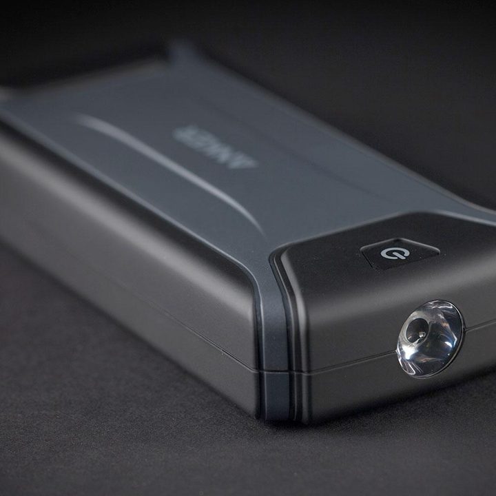 Anker Jump Starter light