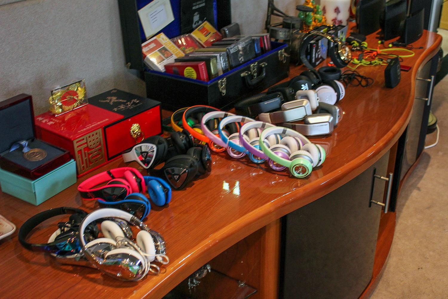meet the monster noel lee interview office 1