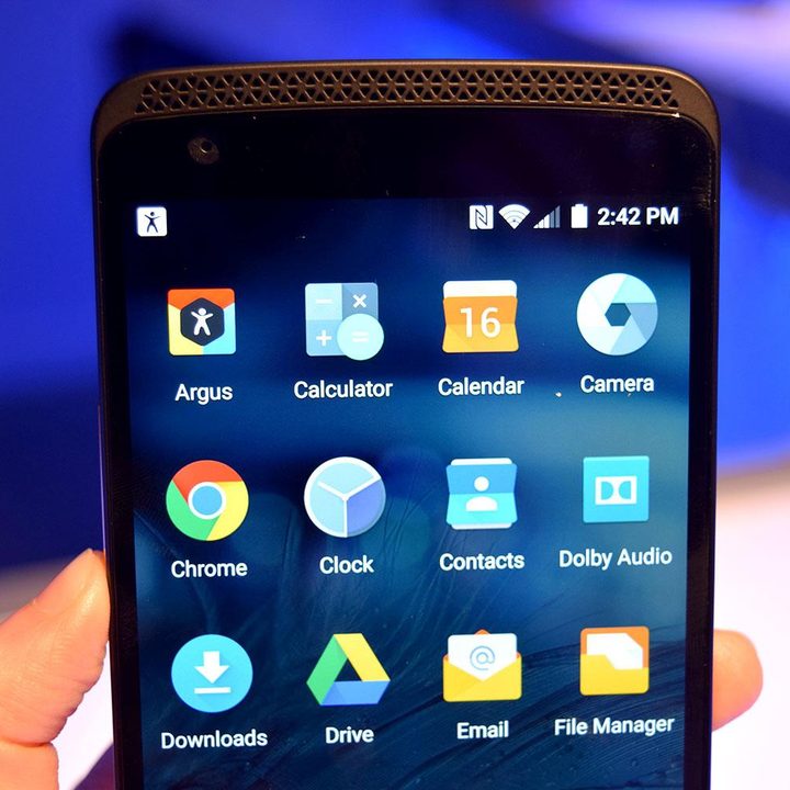 ZTE Axon top screen apps