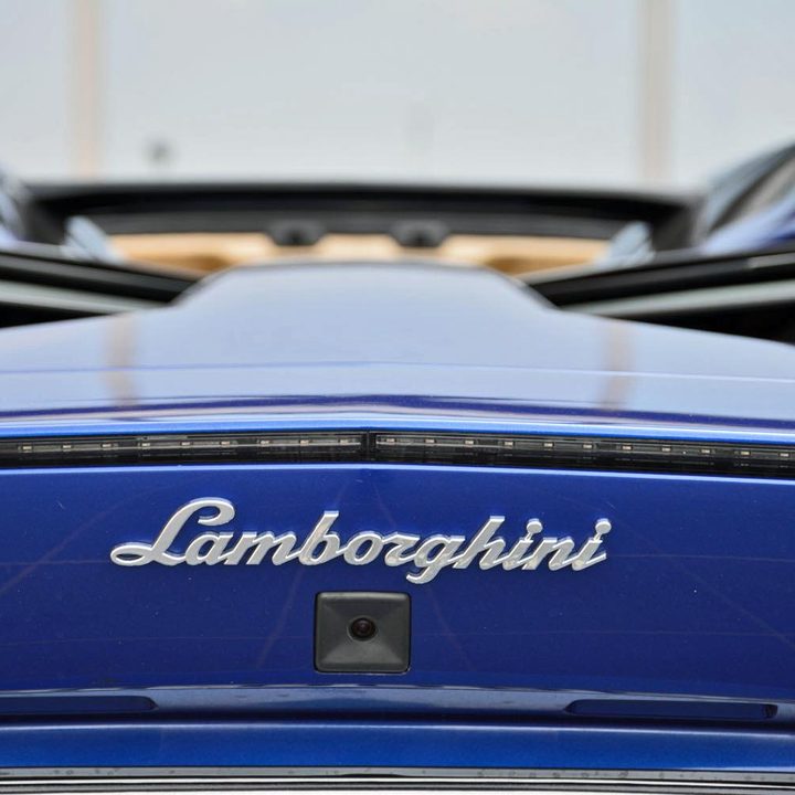 2015 Lamborghini Aventador Roadster