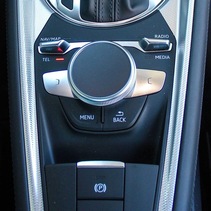 2016 Audi TT Coupe center dial