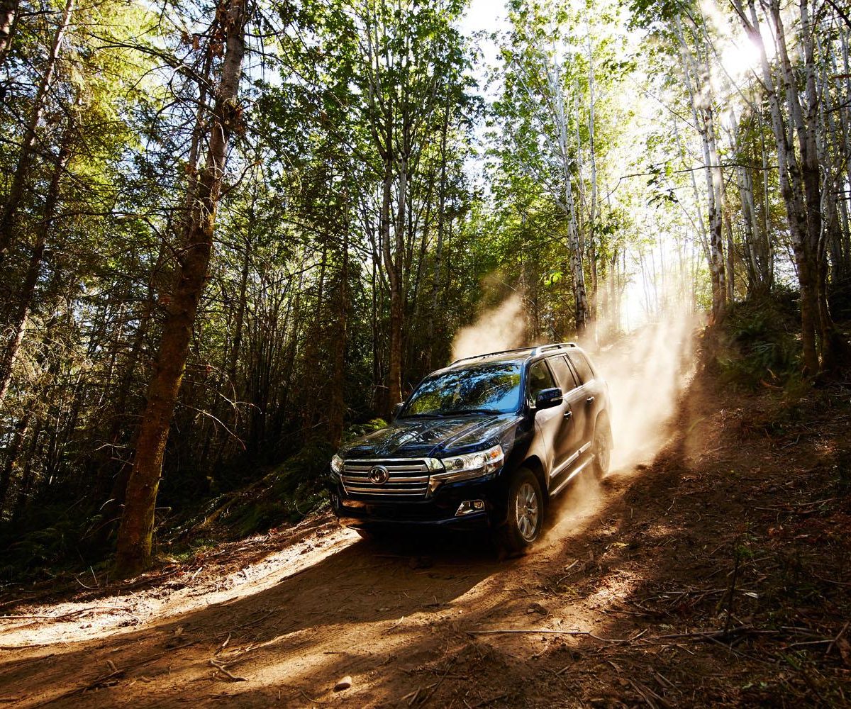 2016 Toyota Land Cruiser