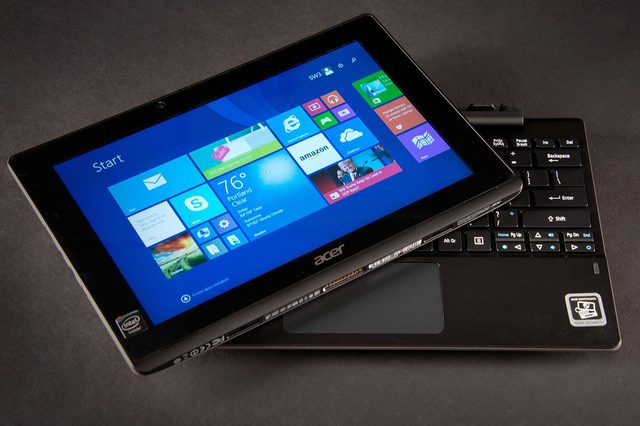 ACER Aspire Switch 10 undocked 2