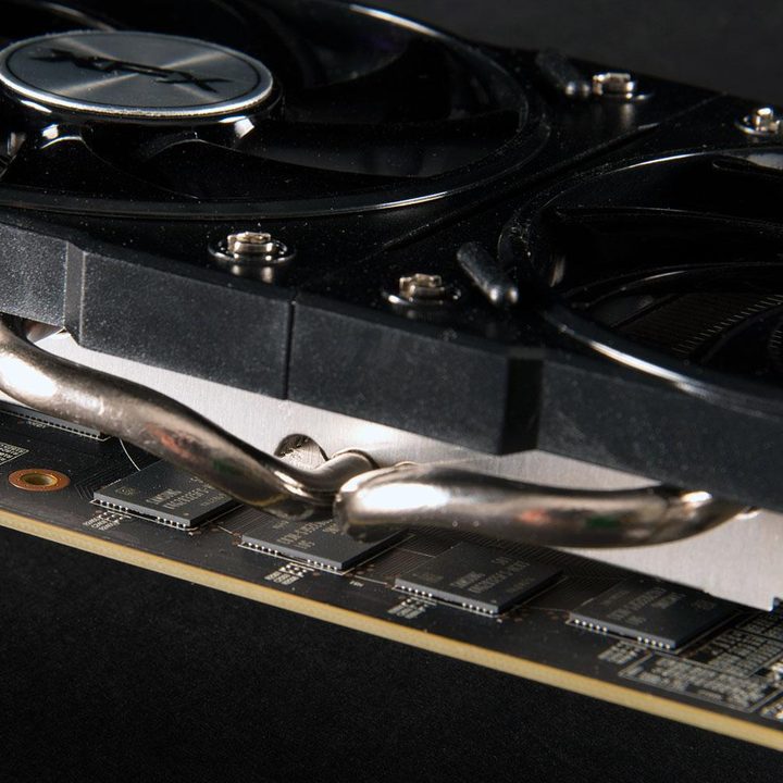 AMD Radeon R7 370 cooling tubes