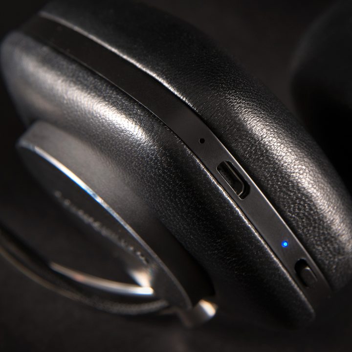 Bowers & Wilkins P5