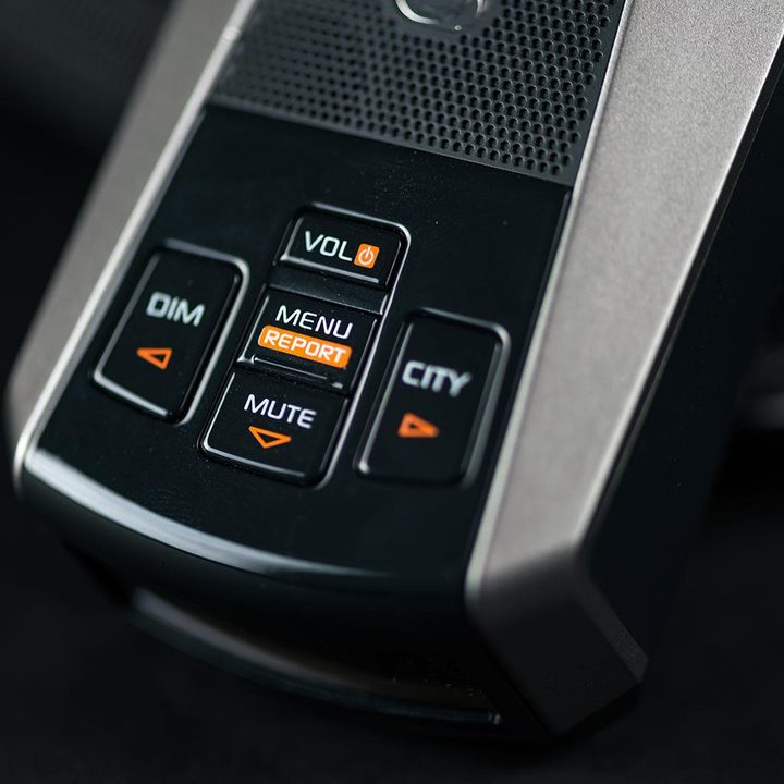 Cobra DSP 9200 BT radar detector review buttons