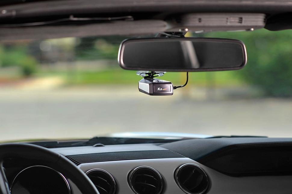 Cobra DSP 9200 BT radar detector review hero