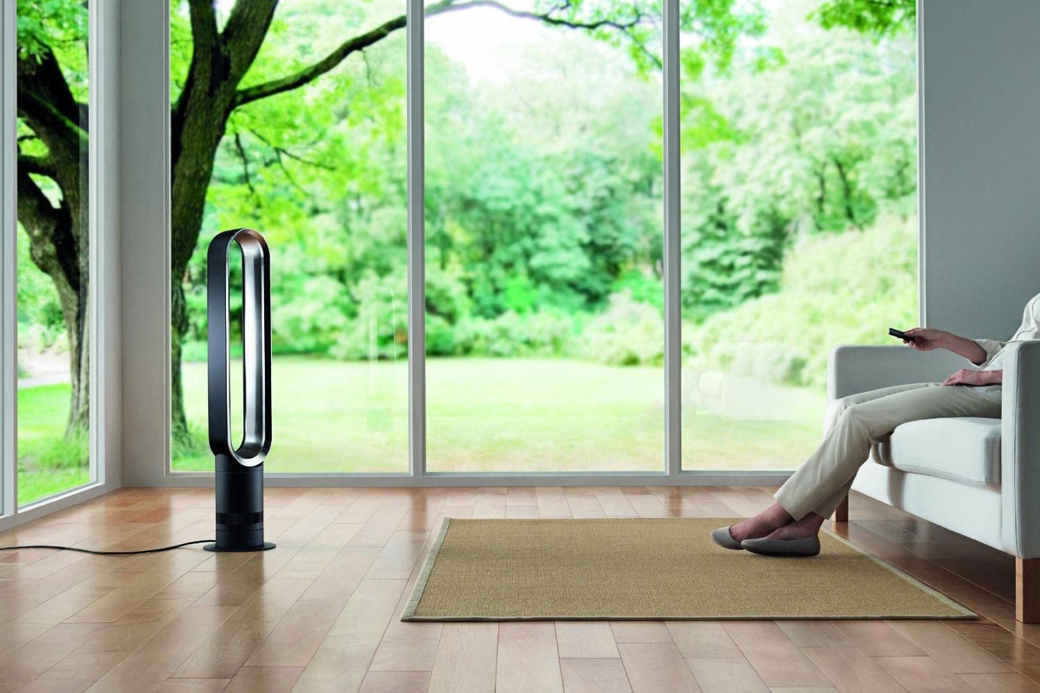 The Dyson AM07 bladeless fan in the living room.