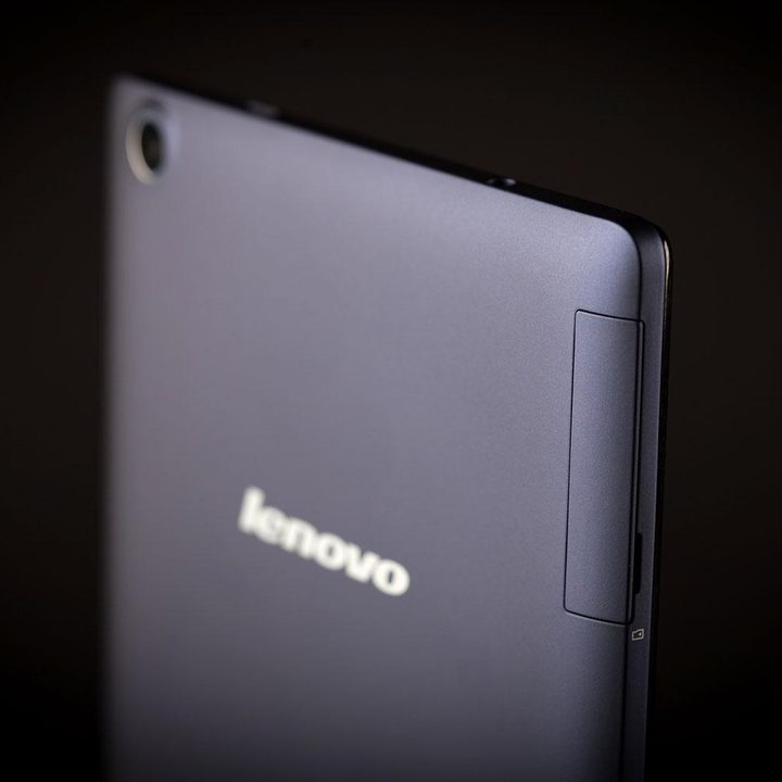 Lenovo TAB 2 A8 top back angle