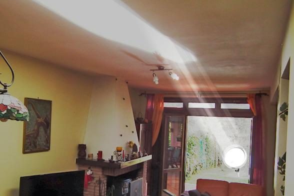 Lucy Smart Mirror Sunlight