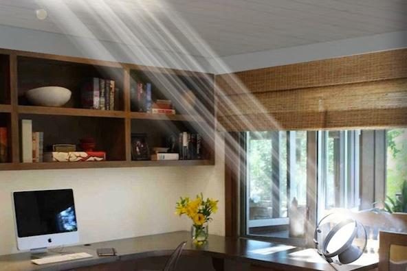 Lucy Smart Mirror Sunlight