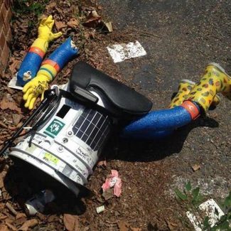 hitchbot in bits