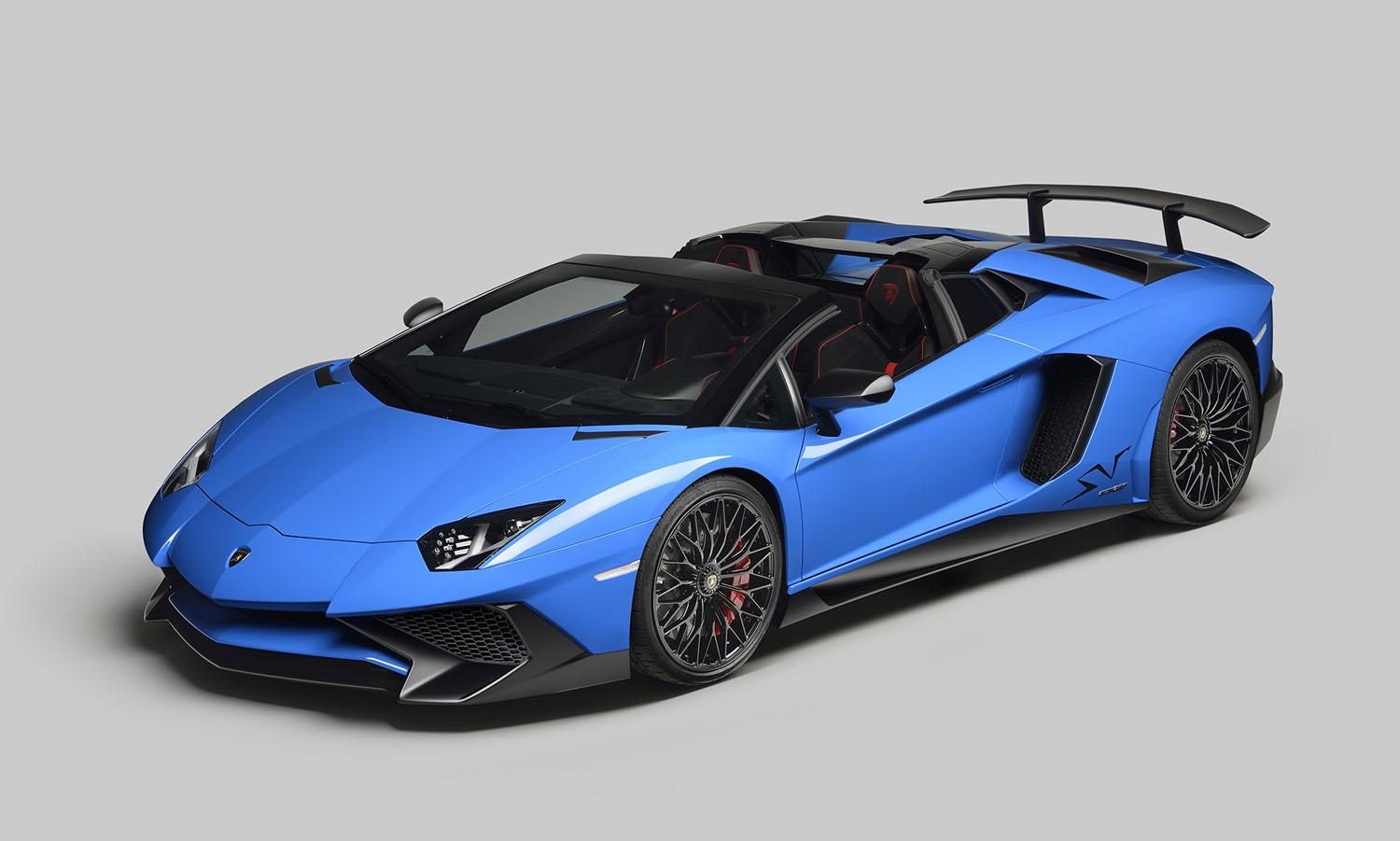 Lamborghini's 750-hp Aventador Superveloce Roadster roars into