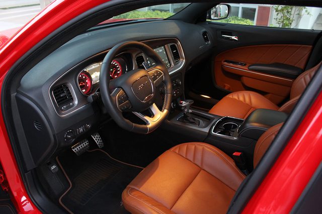2015 Dodge Charger SRT Hellcat drivers