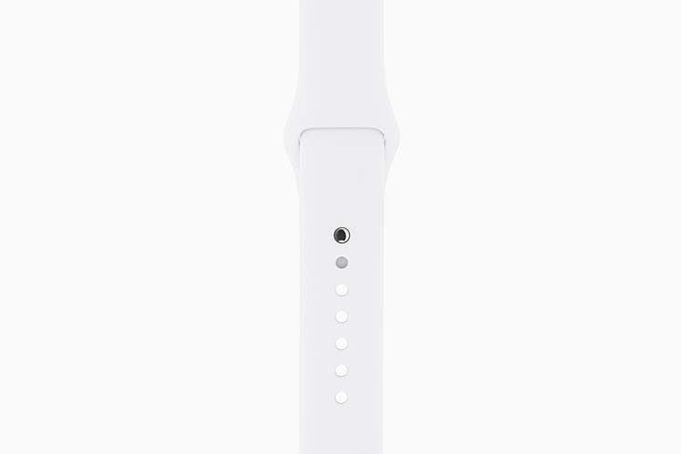 apple watch bands hermes product red news sport band white 201509