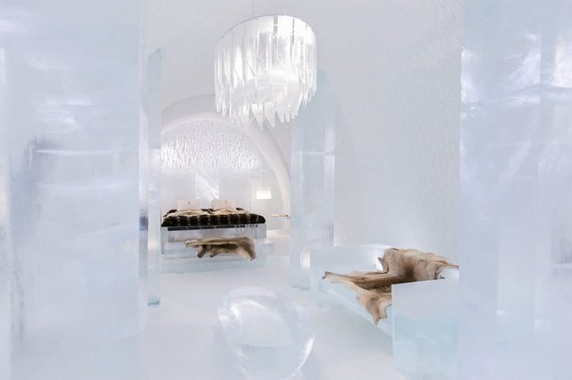 Extreme-hotel-experiences,-eco-travel-destinations