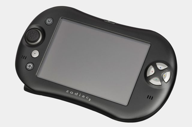 Stargate’s-all-purpose-gadgets-are-Palm-powered_