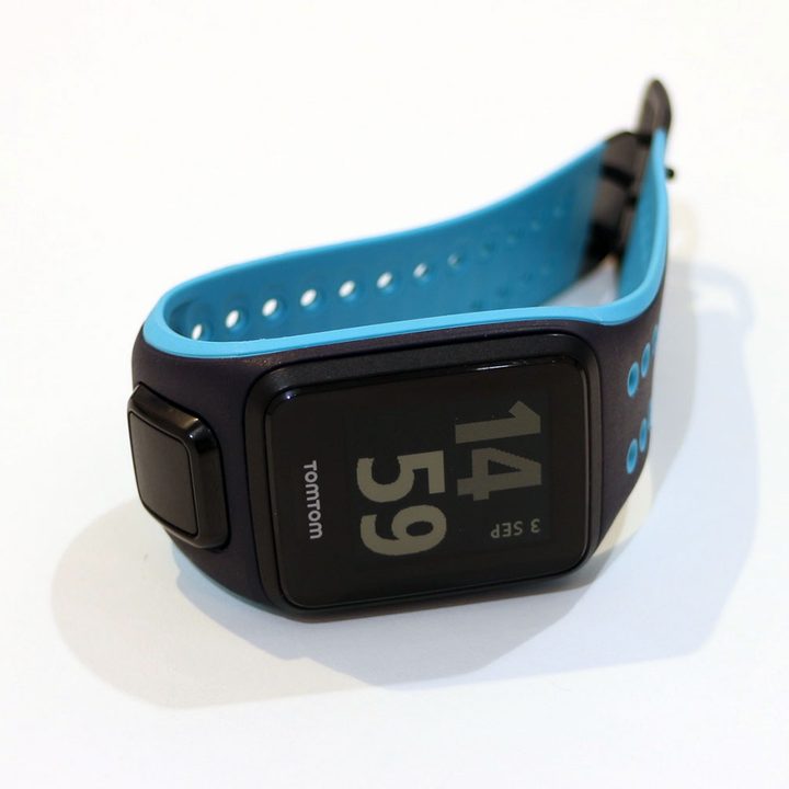 hands on tomtom spark cardio music 4