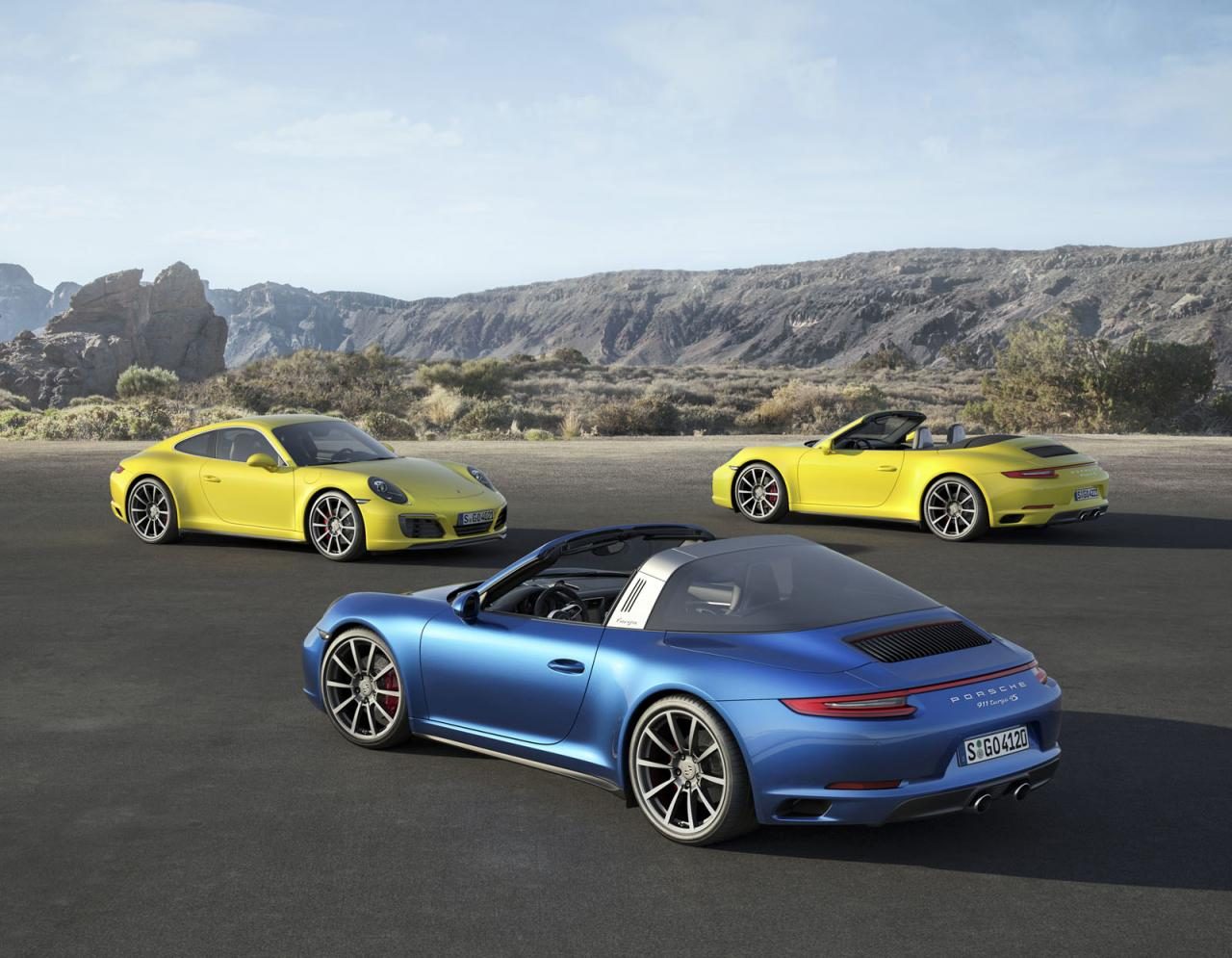 Porsche 911 Carrera 4 and Targa 4