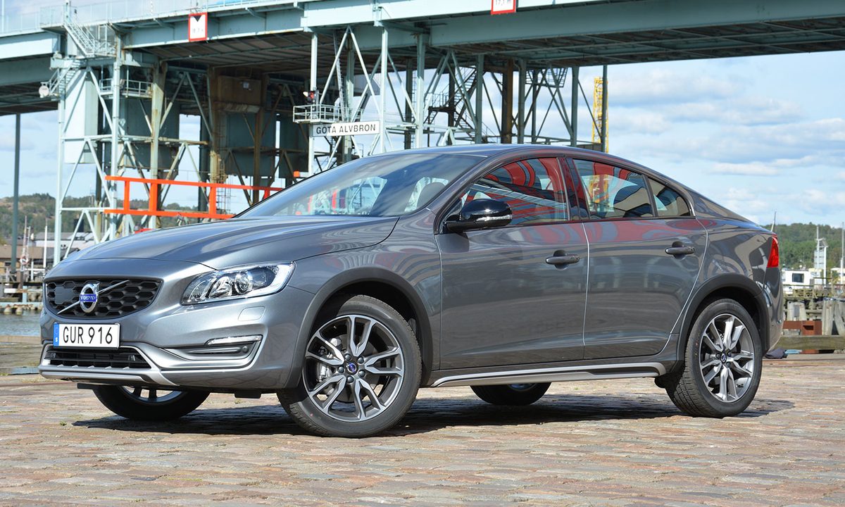 2015 Volvo S60 Cross Country