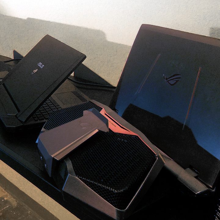 Asus GX700
