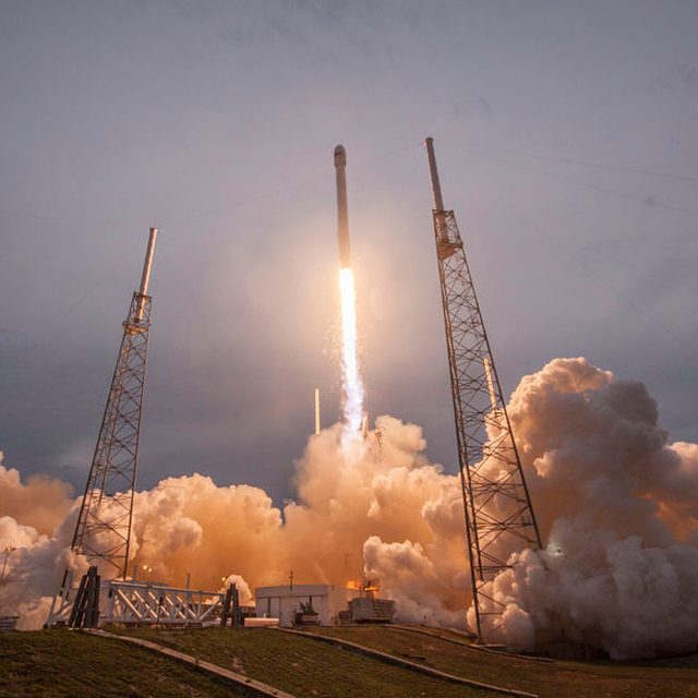 Falcon9Launch1