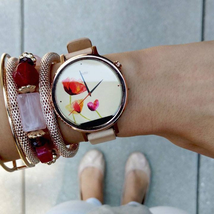 Looking at a smartwatch using the Wear OS.