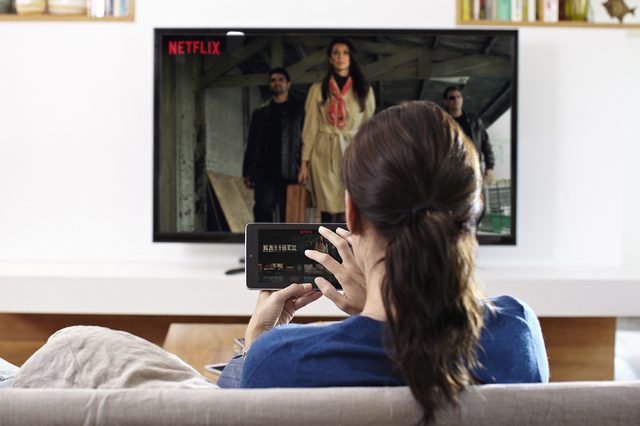 Netflix-Solo_TV_InHome001