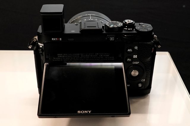 sony-rx1r2-preview-7