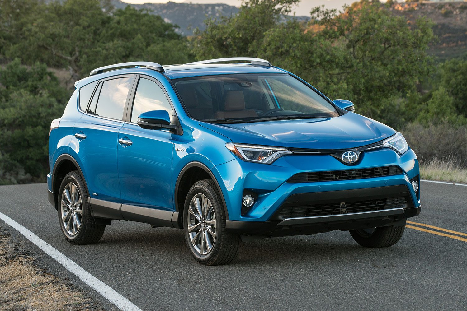 TOYOTA RAV4 モデルカー 2016-Toyota-Rav4-Limited-