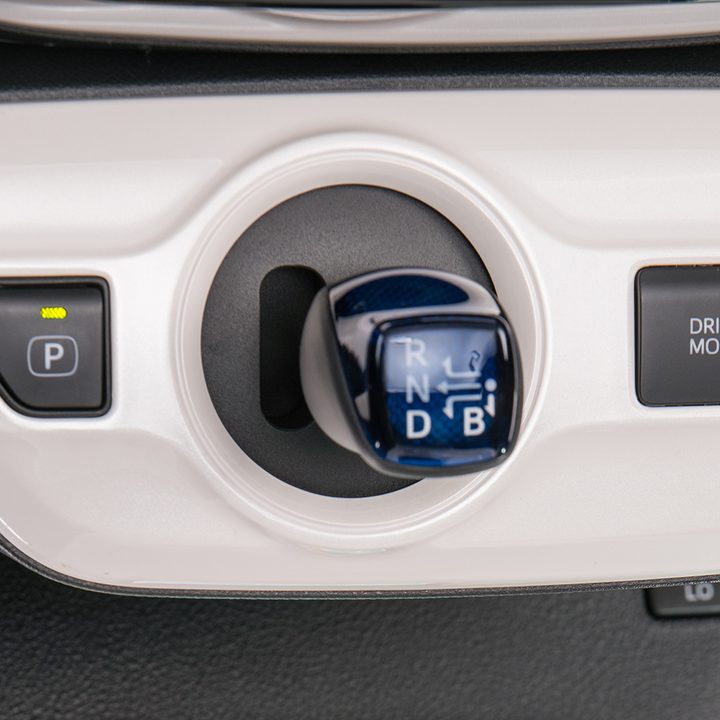 2016 toyota prius first drive four touring 27a