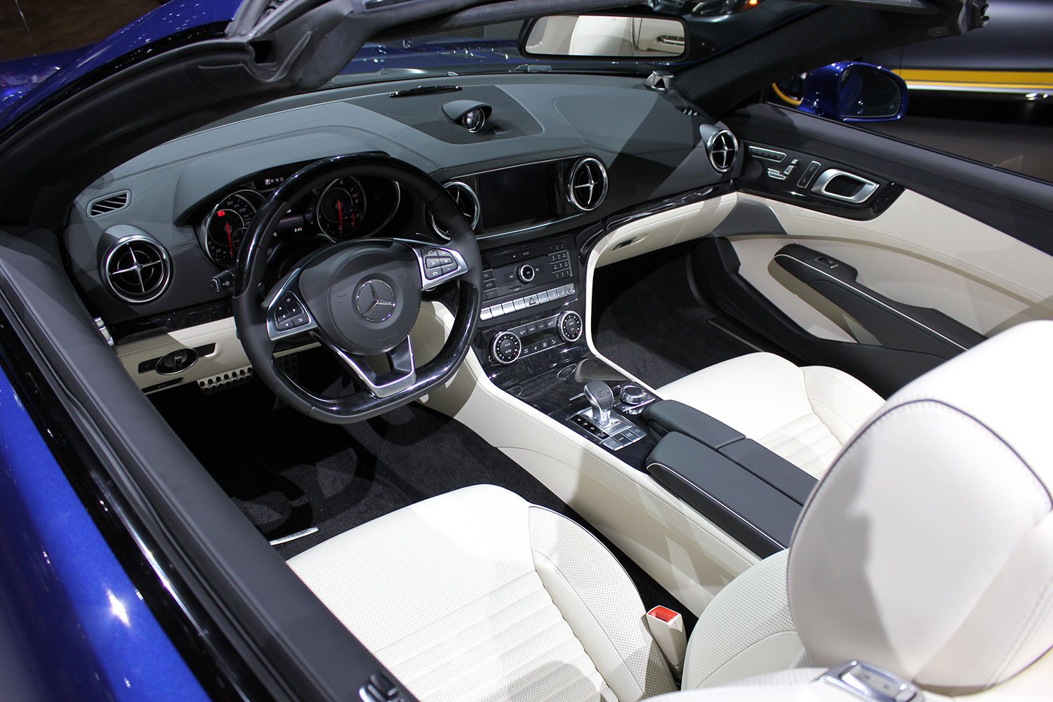 2017 Mercedes-Benz SL-Class