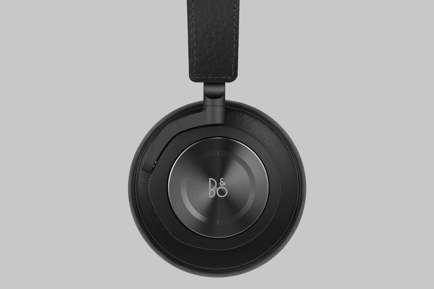 B&O's lambskin-swaddled H7 wireless headphones are cheaper, but
