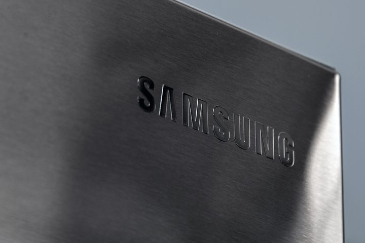 Samsung RF23J9011SR Fridge