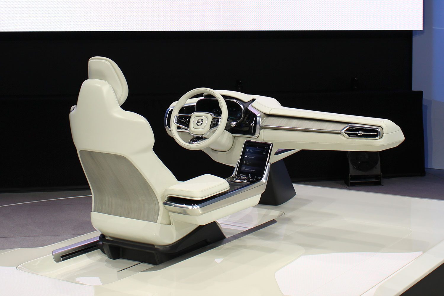 Volvo Concept 26