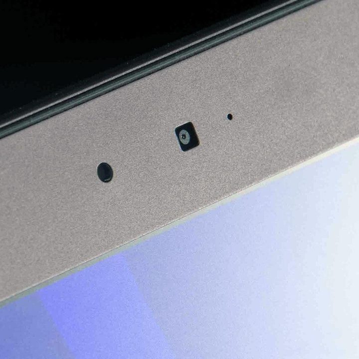 Asus Zenbook UX305C