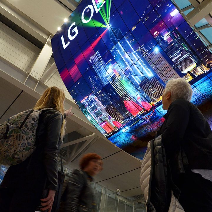 lg flexes its oled muscles with pair of 42 foot tall monster displays display 2