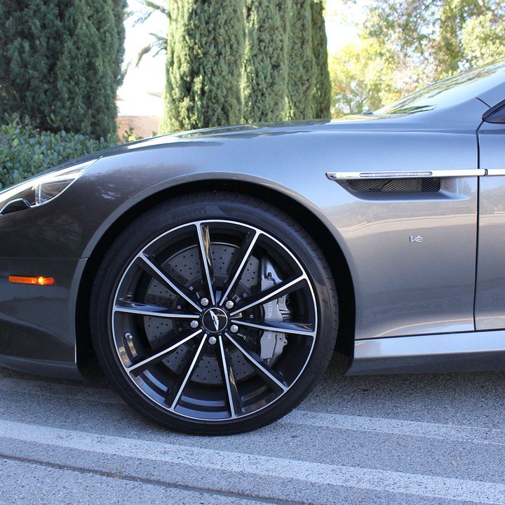 2016 Aston Martin DB9 GT