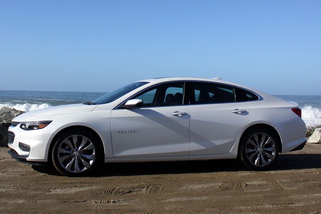 2016-Chevrolet-Malibu-left-side