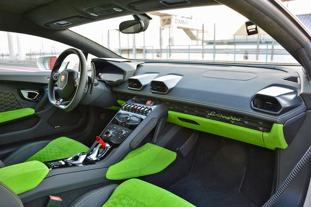 2016 Lamborghini Huracan LP-580 2