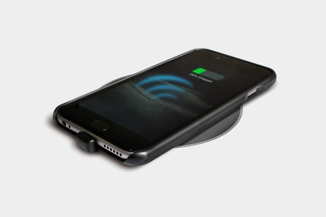 Bezalel Latitude Universal Charging Case