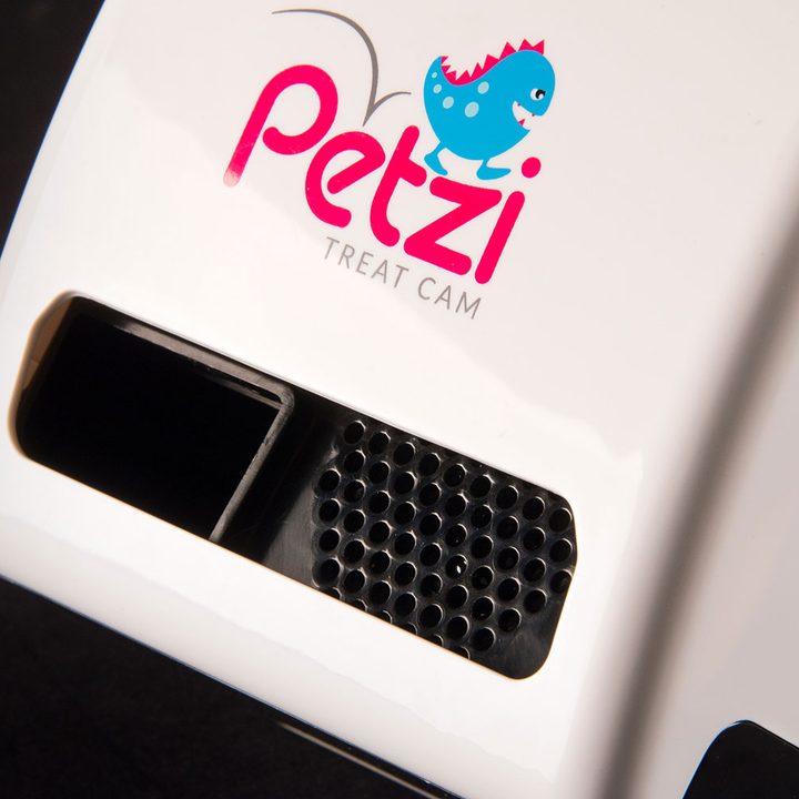 Petzi TreatCam