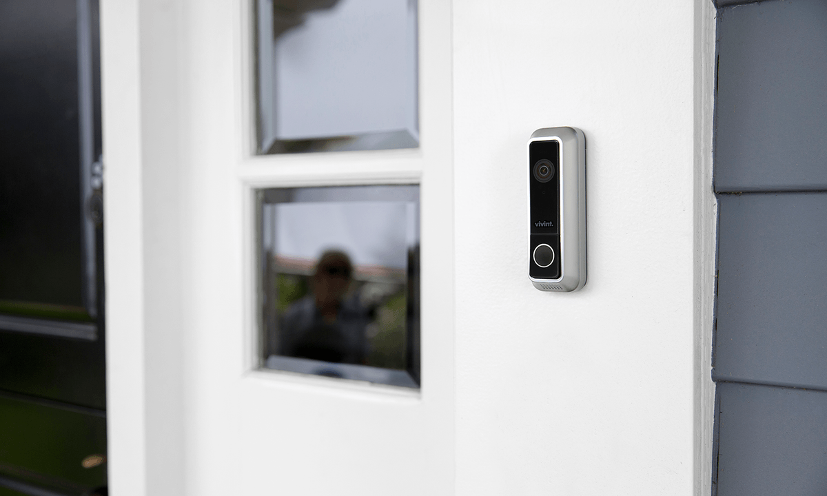 vivint doorbell camera review door 1