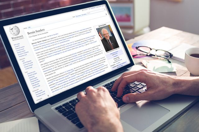 Wikipedia-Politics