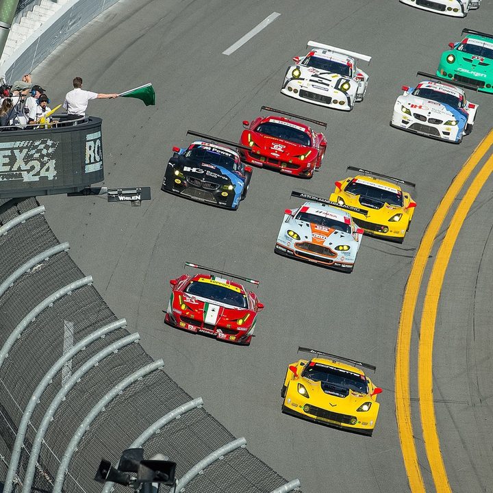 Corvettes Race In Rolex 24-Hours At Daytona