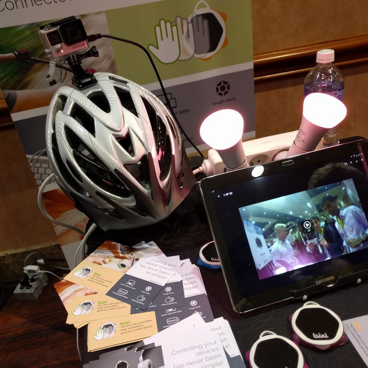 bixi lets you control smartphone apps and smart bulbs with swipes img 20160104 172816